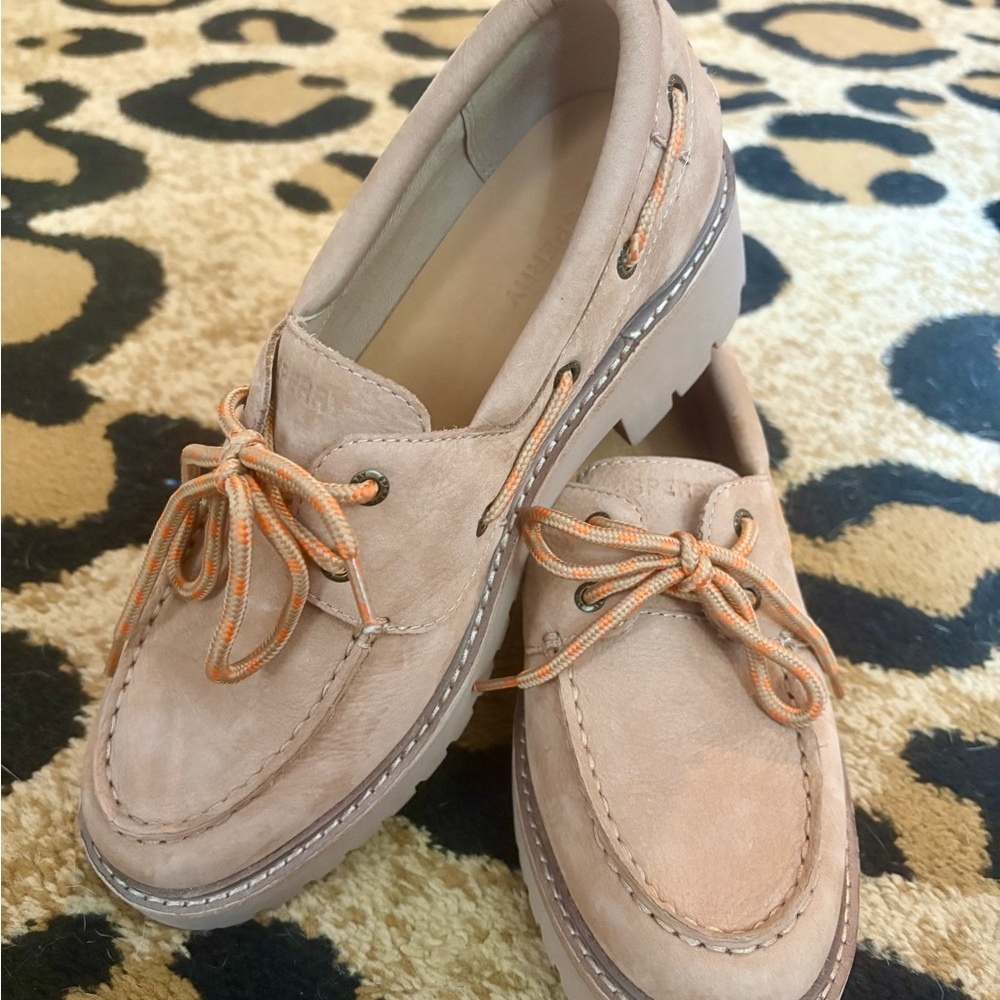 Sperry Eye Lug WM Nubuck Platform Boat Shoes Taupe Women’s 8.5 NWOT